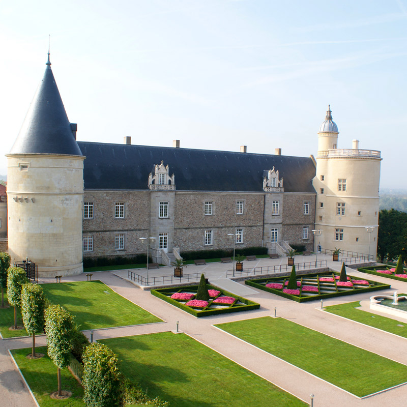 chateau de boutheon